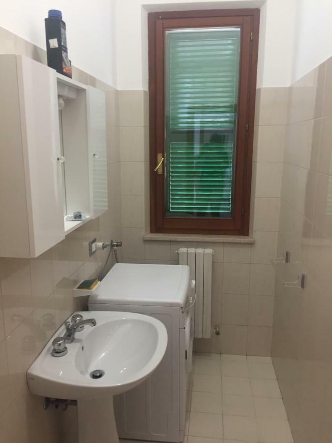 App Sul Lungomare Apartment San Benedetto del Tronto Bagian luar foto