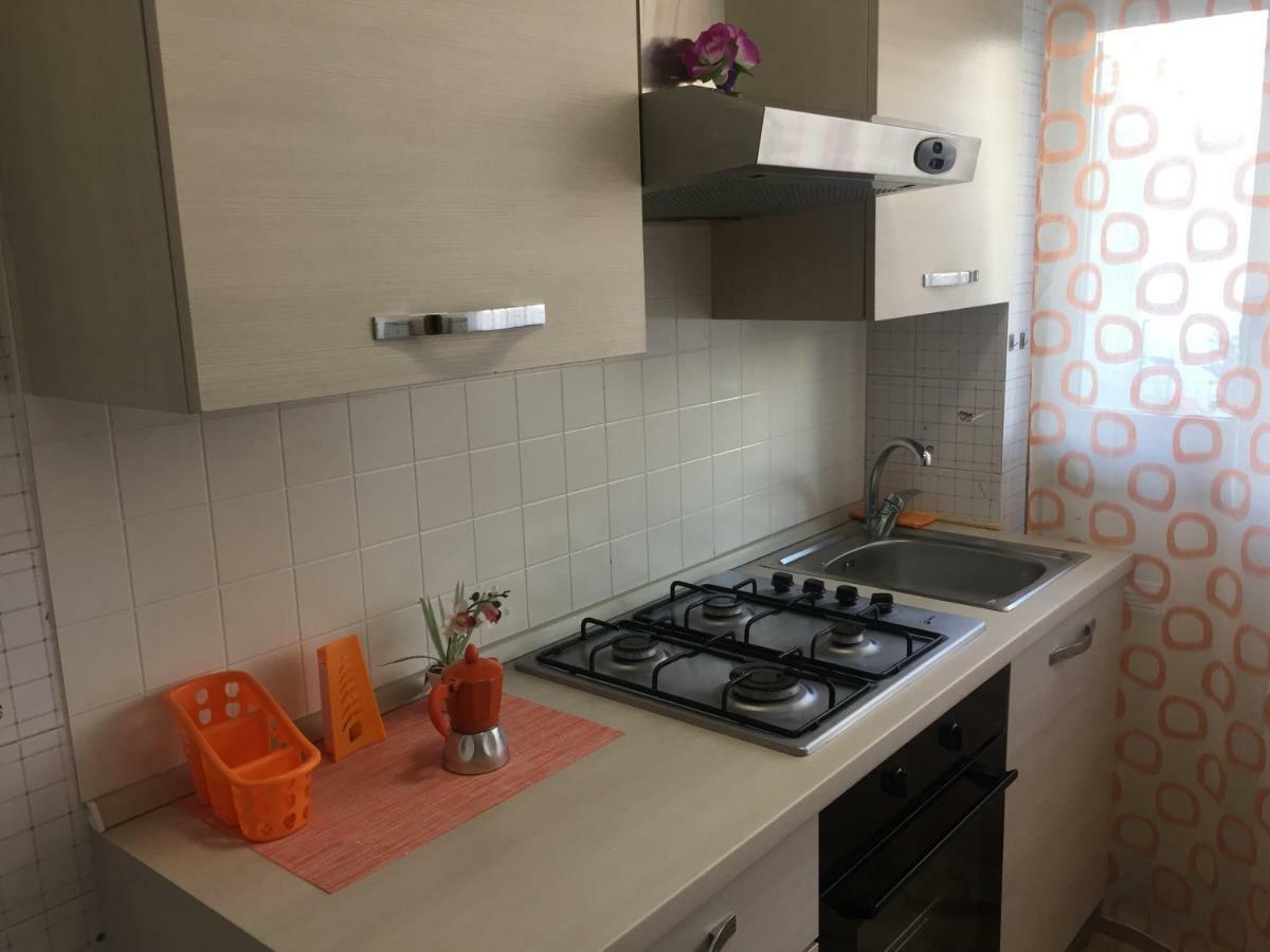 App Sul Lungomare Apartment San Benedetto del Tronto Bagian luar foto
