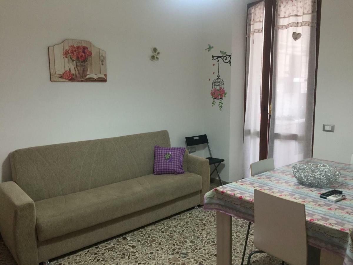 App Sul Lungomare Apartment San Benedetto del Tronto Bagian luar foto