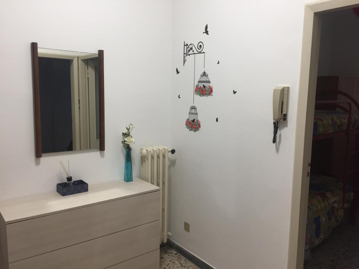 App Sul Lungomare Apartment San Benedetto del Tronto Bagian luar foto